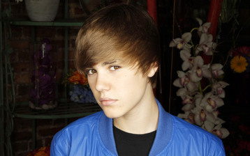 

Картинка 1024x768 певец Justin Bieber

