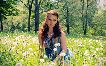 

Картинка лето фото девушка цветы

