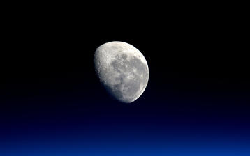 

Картинки космос, спутник Земли Луна

