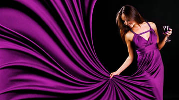 

Девушка в фиолетовом платье 1280x720

