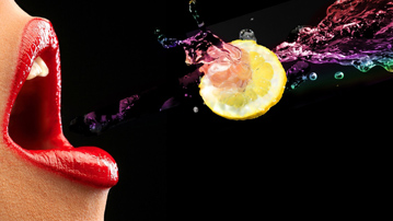 

Обои губы девушки ловящие лимон 1440x900

