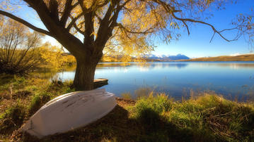 

Обои природа 1600x900, осень, озеро, скачать бесплатно высокого качества.

