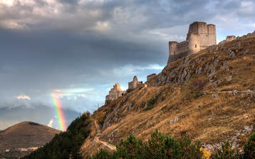 

HD обои замки, крепость, гора, радуга

