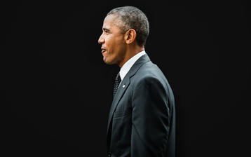 

Фото мужчины, Барак Обама, черный фон

